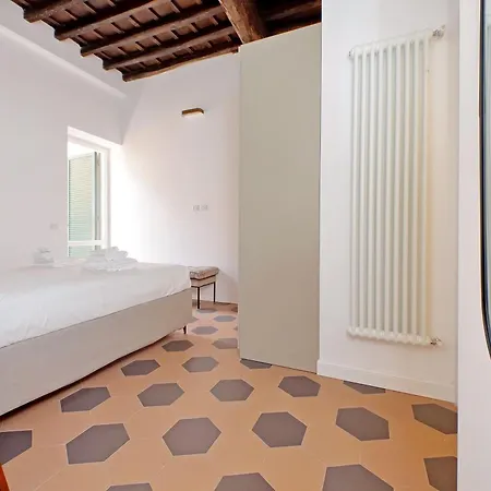 Trastevere Cisterna 4 Apartamento *
