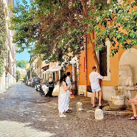 Trastevere Cisterna 4 *