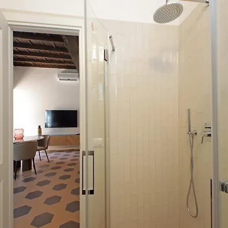 Lägenhet Trastevere Cisterna 4 *